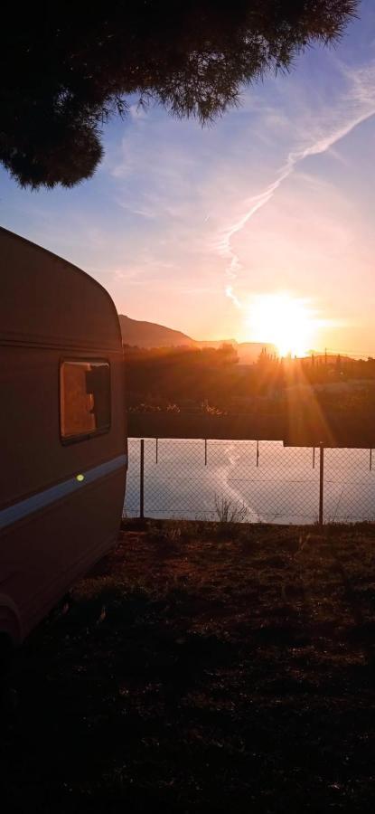 Caravana- Glamping Casa Tortuga La Nucia Luaran gambar