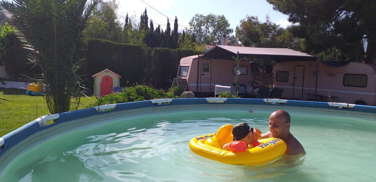 Caravana- Glamping Casa Tortuga La Nucia Luaran gambar